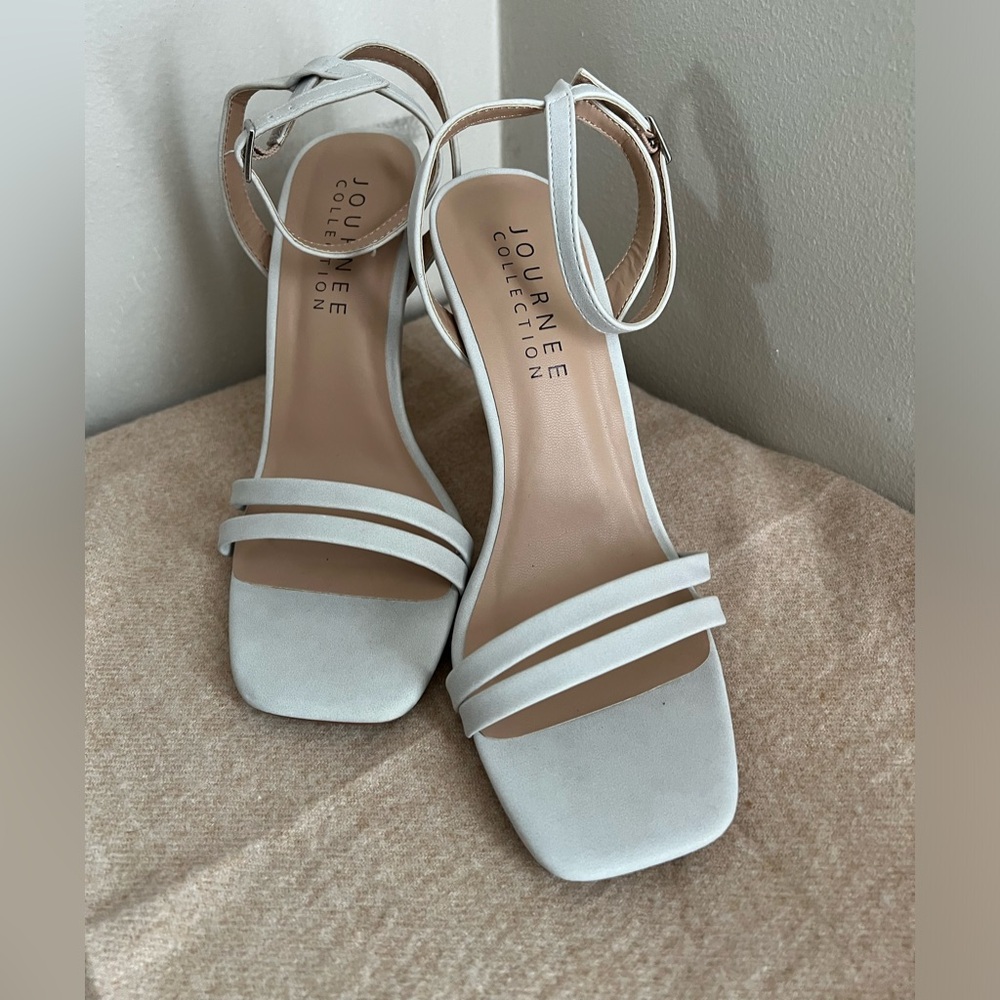 Journee Collection Yevva Ankle Strap stilettos - New with the box! Sz 7.5
